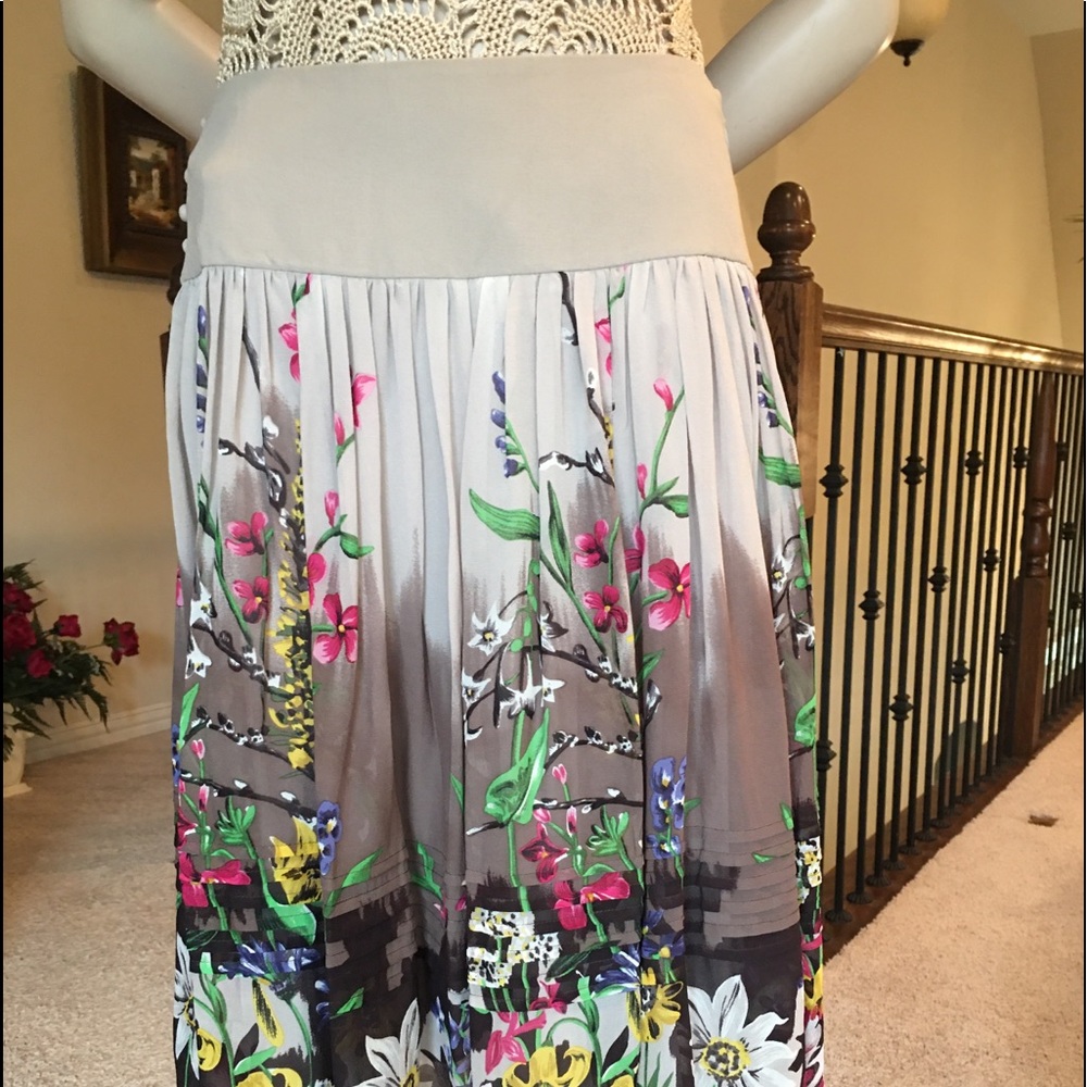 NWT BCBG Womens Silk Chiffon Skirt Pleated 2